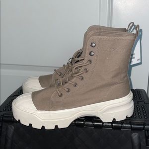 H&M canvas sneakers